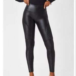 SPANX Shiny Black Leggings with Ribbed Accents